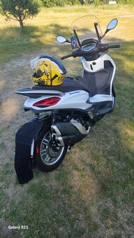 Piaggio beverly 400 S - 5