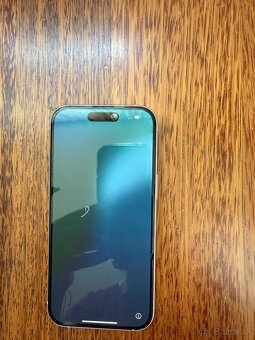 Predam iPhone 15, 1rok zaruka, perfektny stav - 5