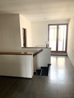 Prenájom kancelárske, obchodné priestory Žilina - centrum - 5