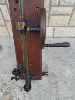 Stroj na testování pružnosti příze. John Nesbitt ltd Manches - 5