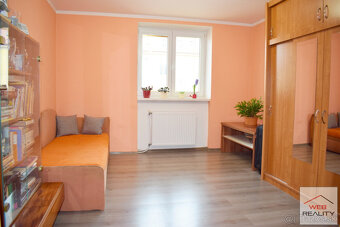 ´´NOVINKA´´ NA PREDAJ priestranný 3 IZBOVÝ BYT blízko centra - 5