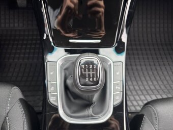 Hyundai i30 Fastback 1.5 T-GDi mHEV Family - 5