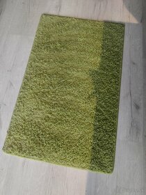 Predám zelený koberec SAMBA + podložka do kúpeľne - 5