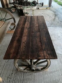 Predám jedinečné drevené lavice a stôl - 5