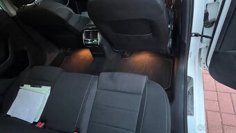 Škoda Superb 2.0 TDI - 110 kw - manual - 5