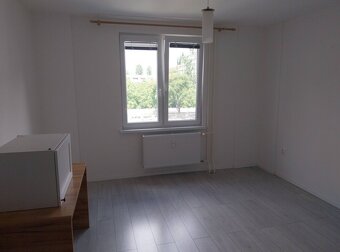 Na prenájom - 3-izbový byt, ul. Narcisová, Bratislava II - 5