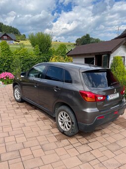 Mitsubishi ASX - 5