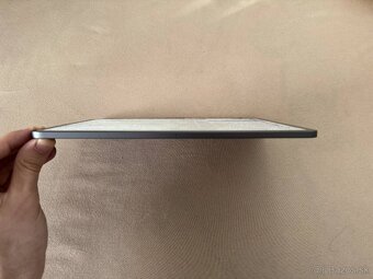 Apple iPad Pro 11" 2018 64GB s rozbitým sklom a ohnutý (iOS - 5