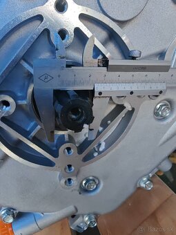 Naftový motor 195FE 13Hp - 5