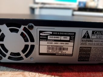 DVD/HDD rekordér s konverziou do HDMI - 5