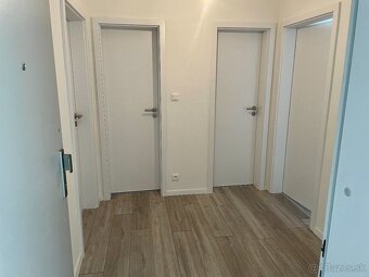 Prenajom 2i byt TN - novostavba, terasa, parking, nadstandar - 5