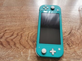 Nintendo Switch Lite - 5