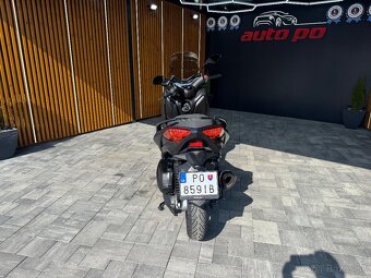 Yamaha X Max 300 AKRAPOVIČ - 5