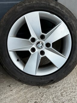 Predám elektrony 5x112 R16 205/55 Letné pneu - 5