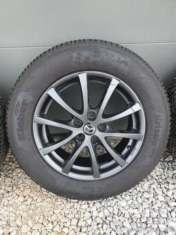 Zimna originalna sada Mazda 17", 225/65/17 - 5