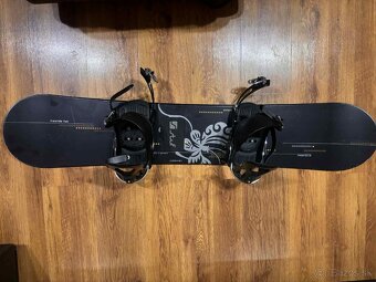 Snowboardy + topánky – kompletná výbava, super stav - 5
