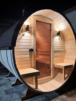 ZÁHRADNÁ SUDOVÁ SAUNA 240 cm 2KRp (Panorama) - 5