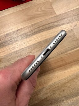 iPhone 8, 64GB - 5