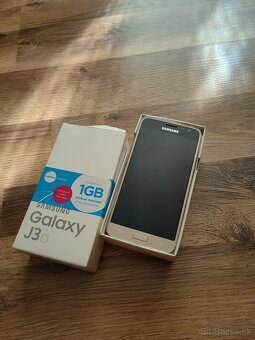Samsung J3 2016 - 5
