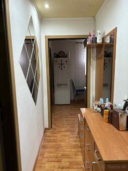 Predám 2 izbový tehlový byt - 5