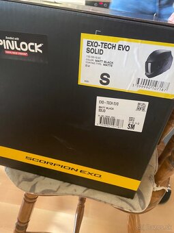 Preklopná prilba EXO-TECH EVO Solid matt black, velkost S - 5