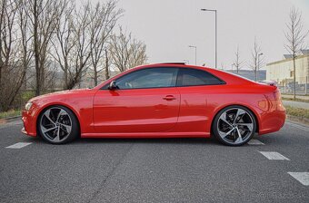 Audi RS5 V8 quattro - 5