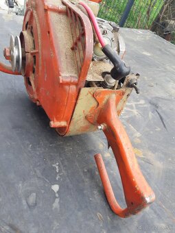 Predam motorovu pilu, starozitnost - 5
