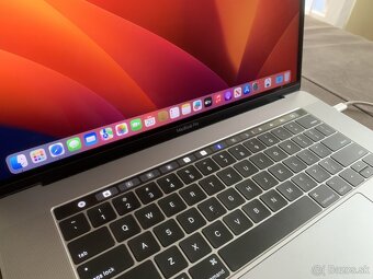 MacBook Pro 15" 2017 Space Gray - 5