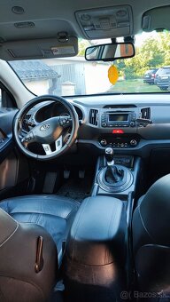 Predam Kia Sportage r.v. 12/2011 - 5