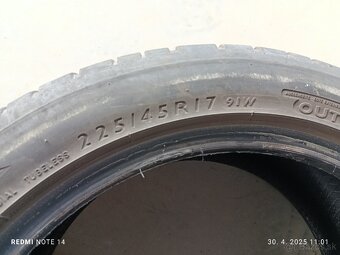 Dunlop 225/45 R17 - 5