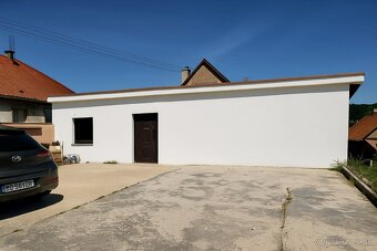 Rodinný dom s pozemkom 1090m2 / Nitrica - 5