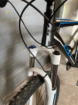 Horský bicykel značky GT - 5