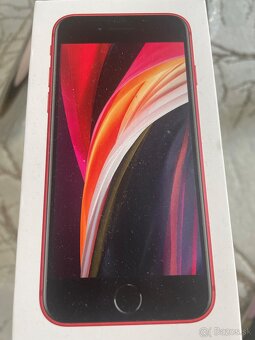 Apple SE cerveny - 5