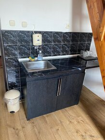 Ubytovanie,- prenájom  služobne cesty,robotníci VÝHODNÁ CENA - 5