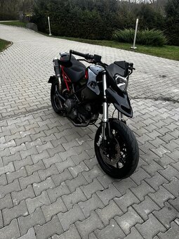 Ducati hypermotard 796 - 5