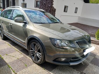 Škoda superb scout - 5