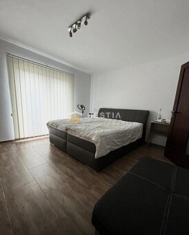TOP Krásny moderný rodinný dom s garážou, stodolou v Nižnom  - 5