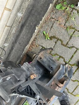kapota LP dvere naraznik vw sharan maska stena - 5