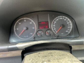 Vw Touran 1.9tdi 77kw DSG - 5