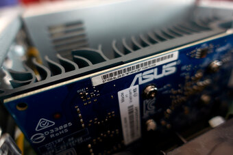 GT1030 - 5