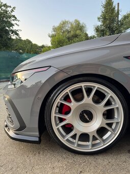 Volkswagen Golf 8 GTI - 5