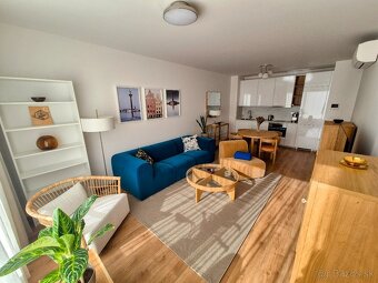 Prenájom 2-Izbového Bytu s Predzáhradkou - 5