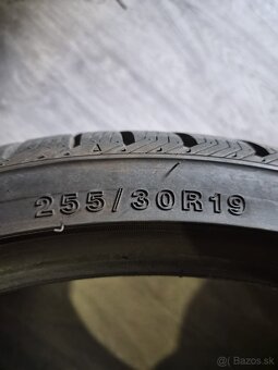 Predam 2ks zimne pneu 255 30 19 - 5