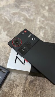 ZTE Nubia Z70 Ultra ako novy 12GB RAM - 5