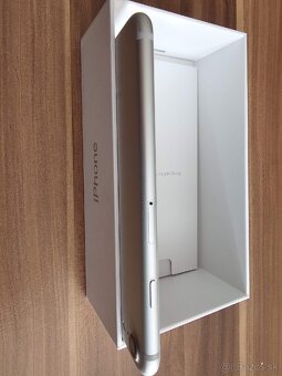 Predam Iphone 7 128GB silver - 5