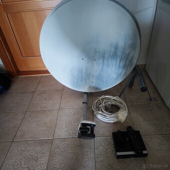 Satelit s Twin LNB + trojnozka + Set top box+ Kábel - 5