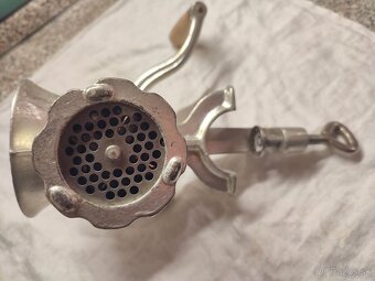 Prdám mlynček na mäso a na orechy - 5