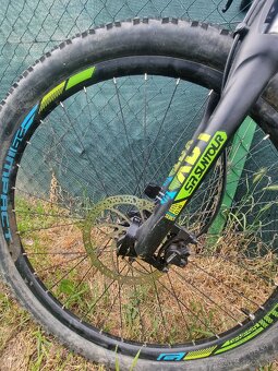 Predám horský bicykel Genesis Impact 3.0 (ram L kolesa 29) - 5