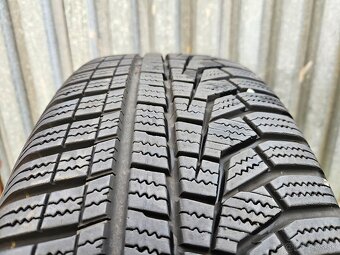 Originálna zimná sada Mercedes - 5x112 r16 + 205/60 r16 - 5