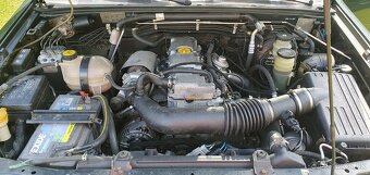 Predám Opel Frontera B 2,2 dtl 85kw bez TP - 5